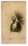 Le portrait d'un officier de marine dcor.  - 1865
