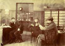 Photographie de sc�ne de prise d'otages dans une banque avec Servas  comme acteur  - Paris (75)  - 1910