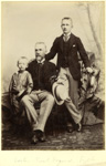 Portrait de famille en studio de la famille Fyele  - Montluçon (3)  - 1900