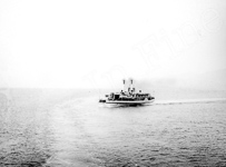Retour en France des soldats franais entre Messara et Reggio, le bateau croise un bateau  roues  aubes  - Grce (La cane)  - 1909