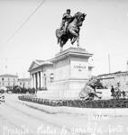 Statue de Garibaldi, vue anime, avec au second plan, un enterrement  - Italie (Brescia)  - 1895