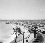 Une vue générale de la Promenade des Anglais de Nice avec son casino.  - Nice (6)  - 1929