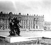 Le ch�teau de Versailles vu du parc  - Versailles (78)  - 1900