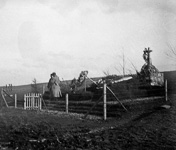 Photographie d'un monument élevé en 1914 pour la défense du village  - Gerbéviller (54)  - 1916