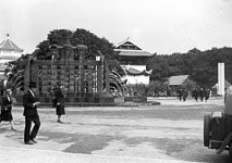 Une fontaine africaine � l'exposition coloniale  - Paris (75)  - 1931
